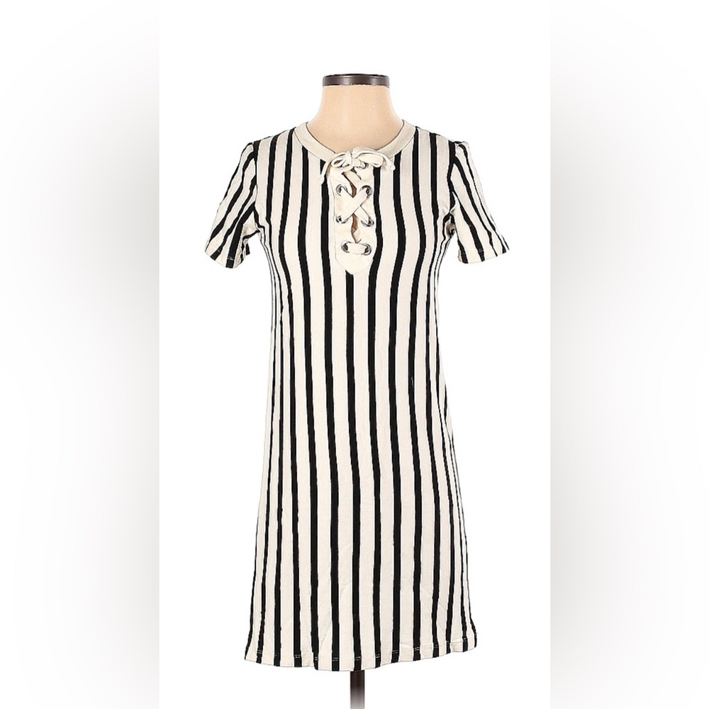 Zara Black and White Vertical Striped Short Casual Dress - Size Small